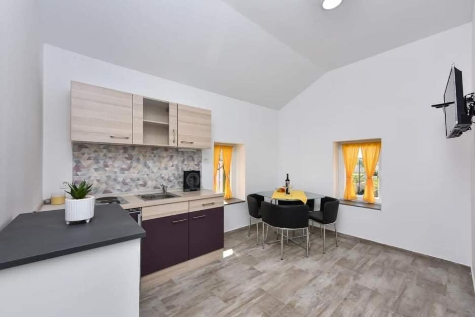 Kuca Za Odmor Megi Apartment Posedarje Exterior photo