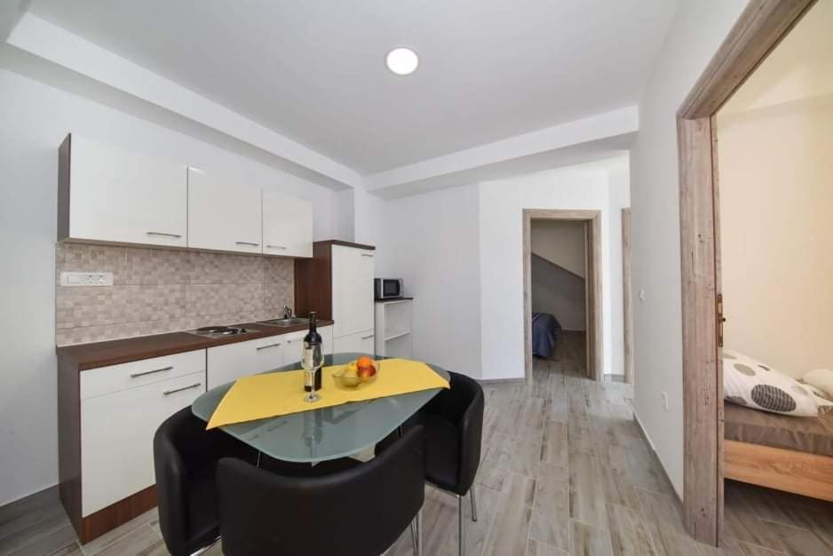 Kuca Za Odmor Megi Apartment Posedarje Exterior photo