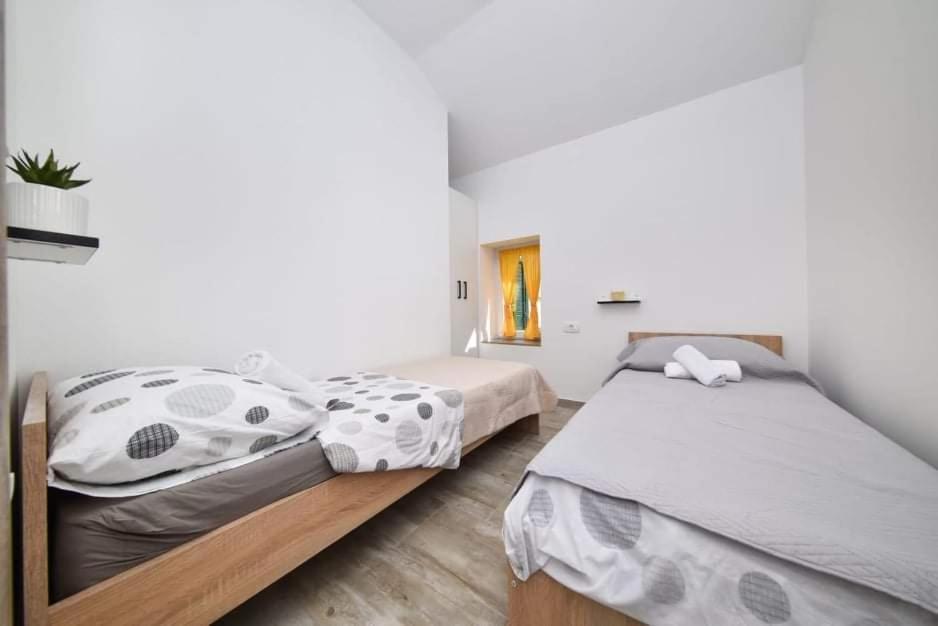 Kuca Za Odmor Megi Apartment Posedarje Exterior photo